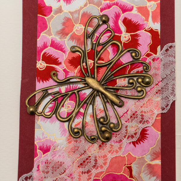 Шоколадная открытка с бабочкой мастера ремесленника Чудского края Яаны Мяома