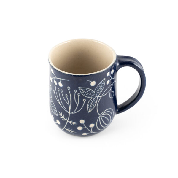 Peipuscraft plant motif mug by ceramicist Helemall Maask